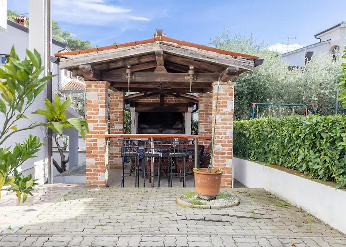 Aida Гостевой дом 3*